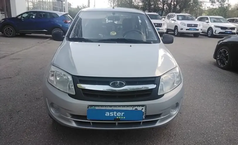 LADA (ВАЗ) Granta 2013 года за 2 000 000 тг. в Актобе фото 2