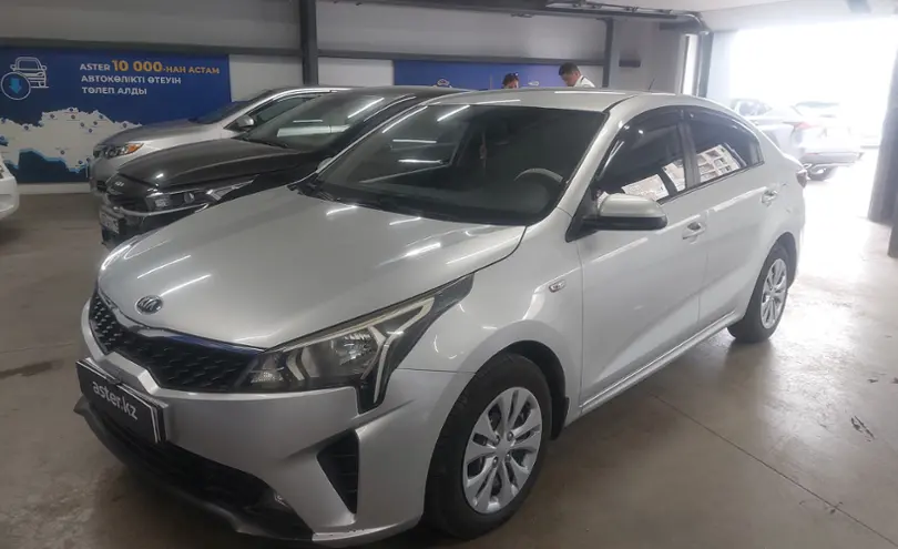 Kia Rio 2021 года за 7 900 000 тг. в Астана