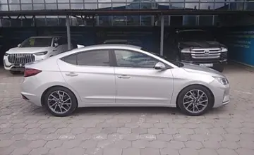 Hyundai Elantra 2018 года за 9 000 000 тг. в Караганда фото 4