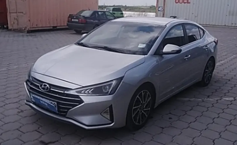 Hyundai Elantra 2018 года за 9 000 000 тг. в Караганда