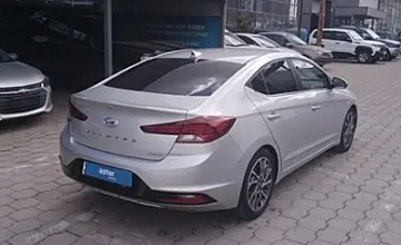 Hyundai Elantra 2018 года за 9 000 000 тг. в Караганда