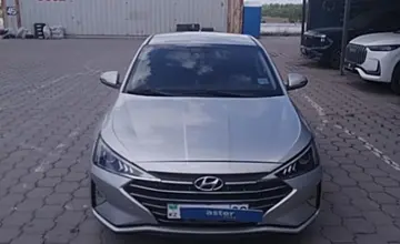 Hyundai Elantra 2018 года за 9 000 000 тг. в Караганда фото 2