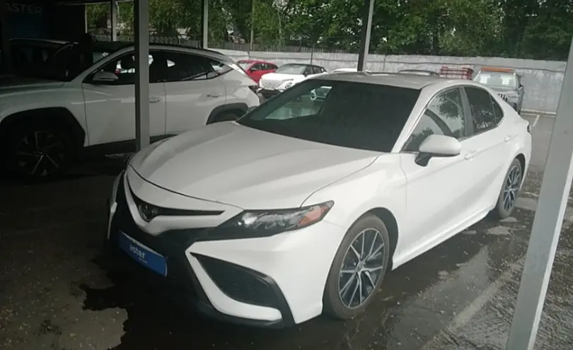 Toyota Camry 2020 года за 12 500 000 тг. в Алматы