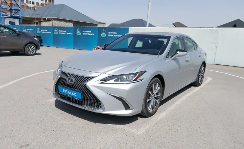 Lexus ES 2018 года за 19 000 000 тг. в Шымкент