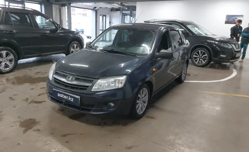 LADA (ВАЗ) Granta 2013 года за 3 000 000 тг. в Астана