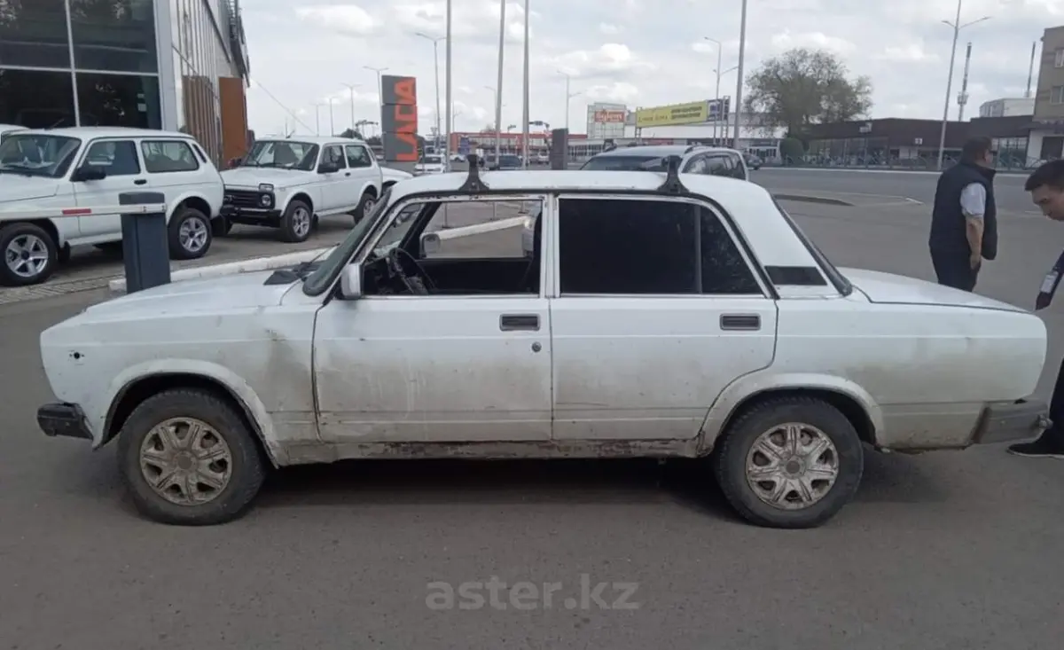 Lada (VAZ) 2107 2005