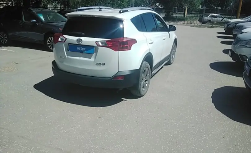 Toyota RAV4 2015 года за 11 500 000 тг. в Актобе фото 5