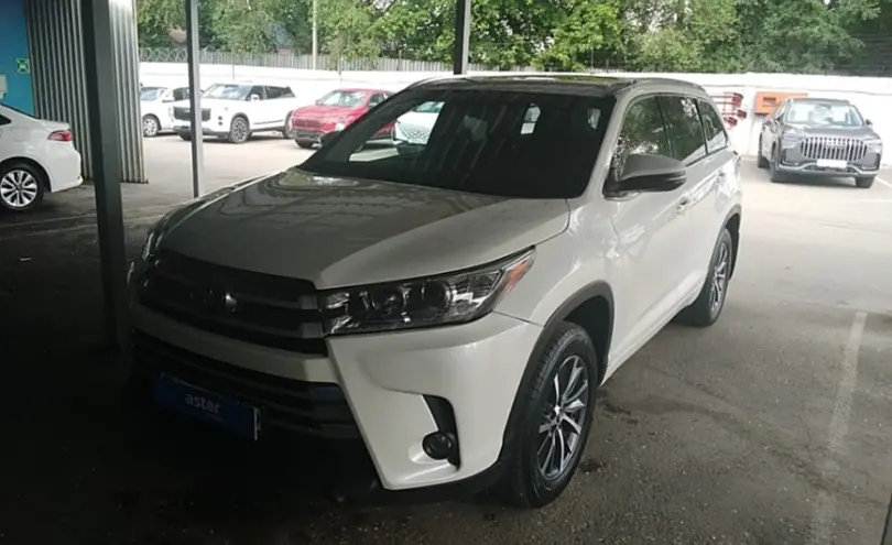 Toyota Highlander 2017 года за 20 000 000 тг. в Алматы
