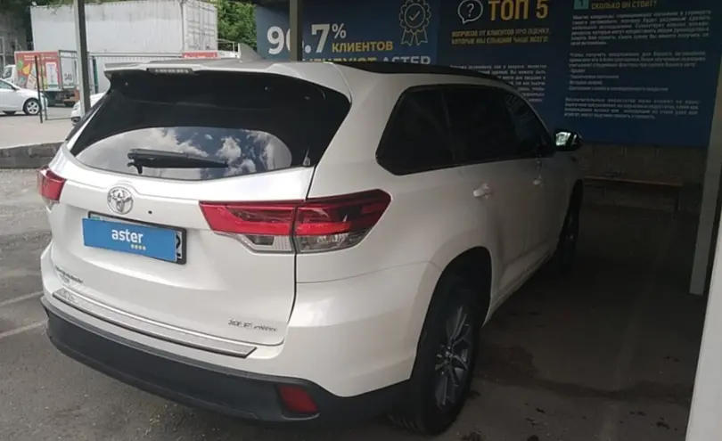 Toyota Highlander 2017 года за 20 000 000 тг. в Алматы фото 5
