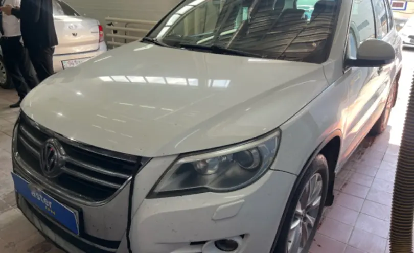 Volkswagen Tiguan 2010 года за 6 000 000 тг. в Астана