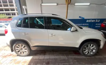 Volkswagen Tiguan 2010 года за 6 000 000 тг. в Астана фото 4