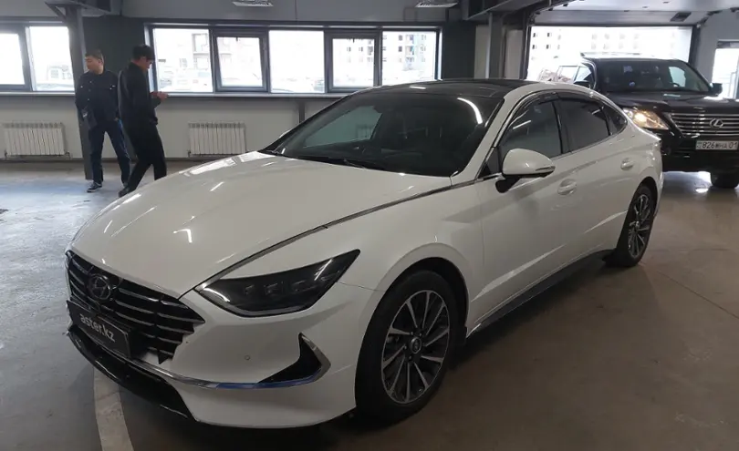 Hyundai Sonata 2022 года за 13 500 000 тг. в Астана