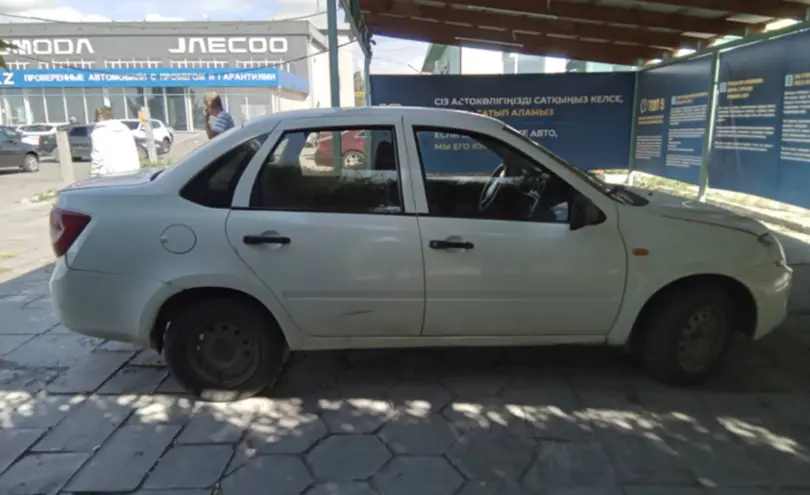 LADA (ВАЗ) Granta 2014 года за 2 000 000 тг. в Талдыкорган фото 4
