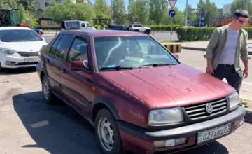 Volkswagen Vento 1993 года за 1 200 000 тг. в Астана фото 3