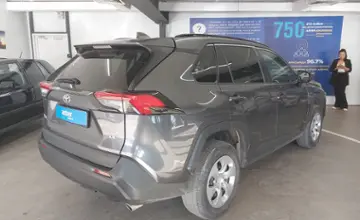 Toyota RAV4 2021 года за 14 000 000 тг. в Астана фото 3