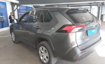 Toyota RAV4 2021 года за 14 000 000 тг. в Астана фото 4