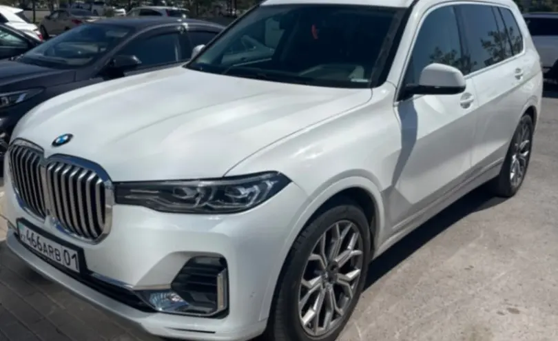 BMW X7 2019 года за 36 000 000 тг. в Астана