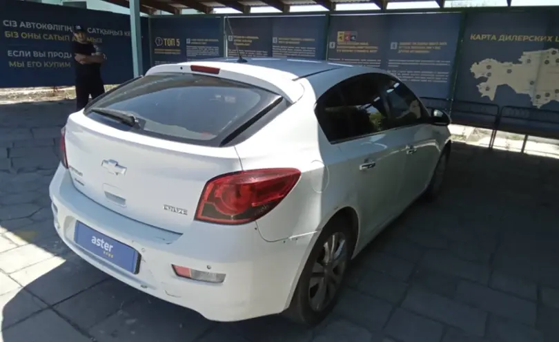 Chevrolet Cruze 2013 года за 3 400 000 тг. в Талдыкорган фото 5