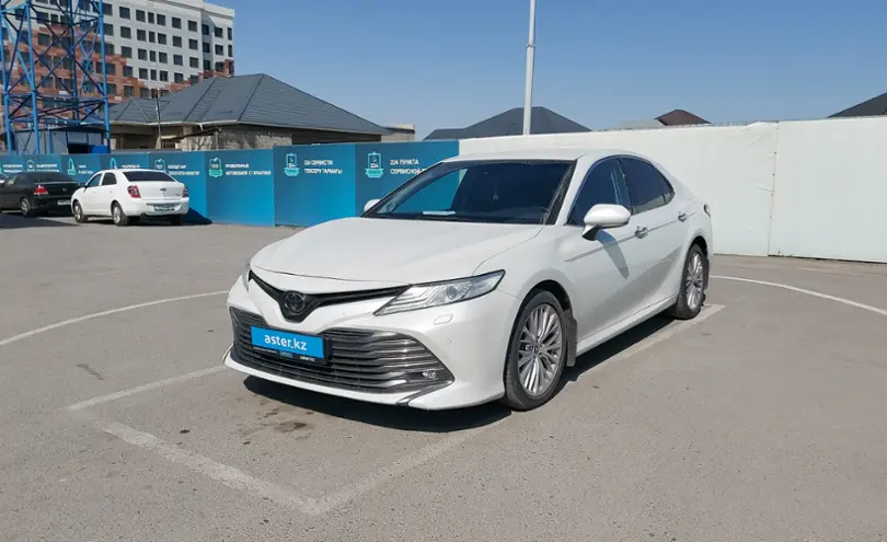 Toyota Camry 2020 года за 16 000 000 тг. в Шымкент