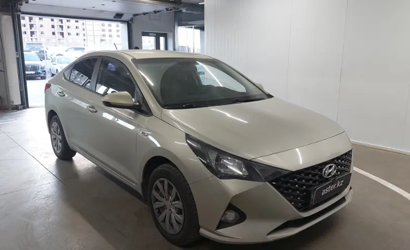 Hyundai Solaris 2020 года за 7 500 000 тг. в Астана фото 2