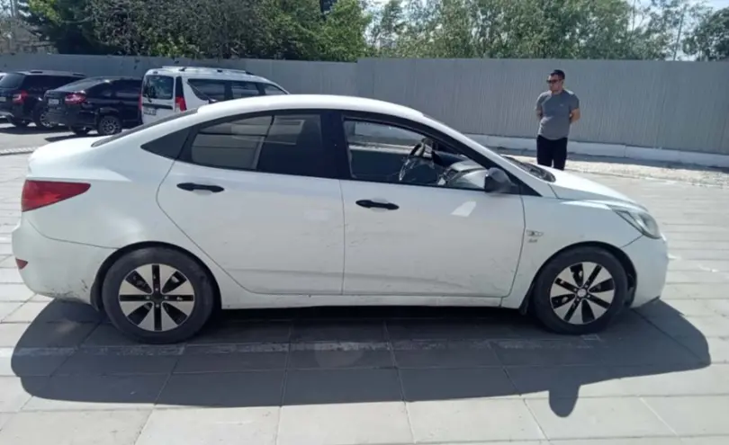 Hyundai Accent 2014 года за 4 200 000 тг. в Уральск фото 4