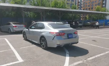 Toyota Camry 2019 года за 11 000 000 тг. в Алматы фото 4