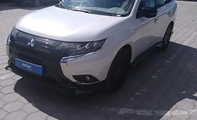 Mitsubishi Outlander 2022 года за 14 000 000 тг. в Караганда