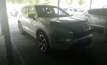 Mitsubishi Outlander 2022 года за 15 500 000 тг. в Алматы фото 3