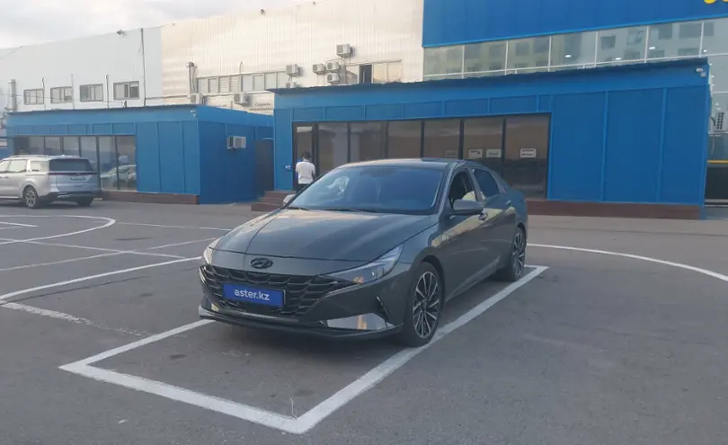 Hyundai Elantra 2023 года за 11 000 000 тг. в Алматы