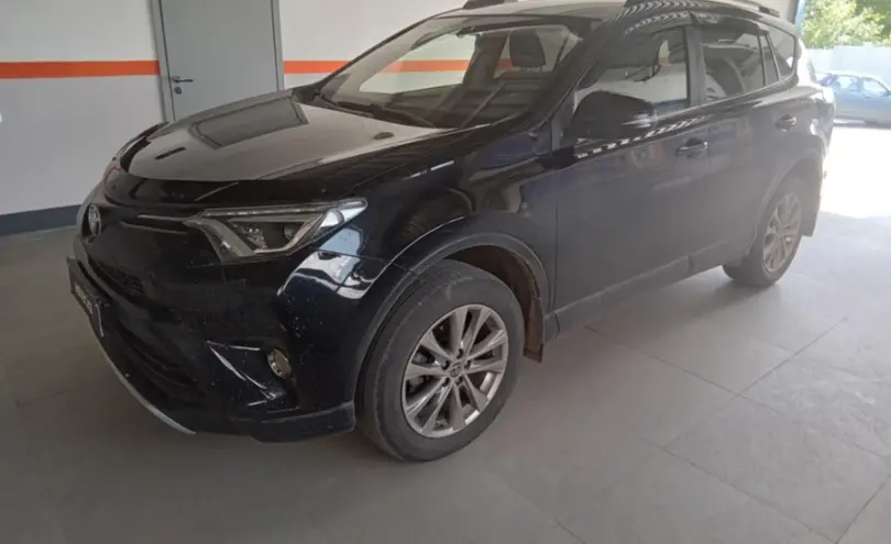 Toyota RAV4 2019 года за 12 500 000 тг. в Уральск