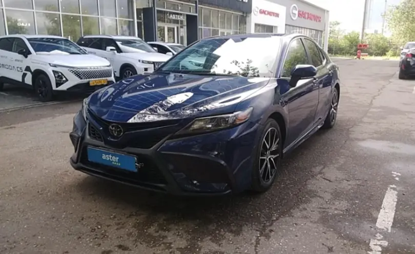 Toyota Camry 2023 года за 15 000 000 тг. в Актобе
