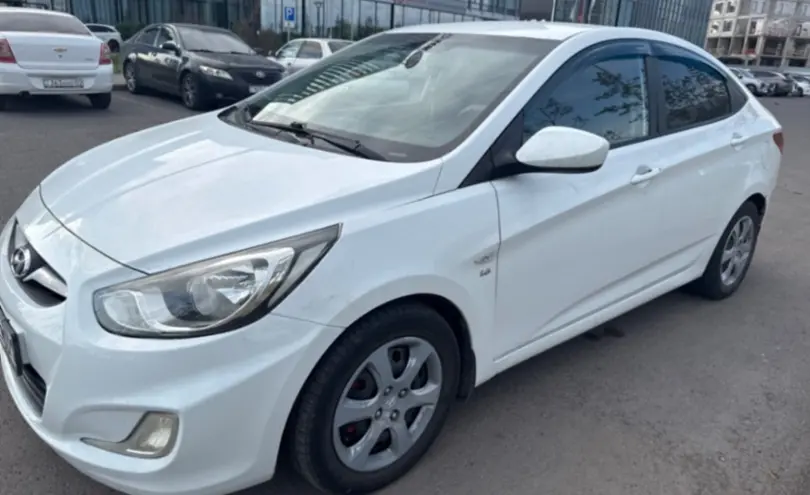 Hyundai Accent 2014 года за 4 000 000 тг. в Астана