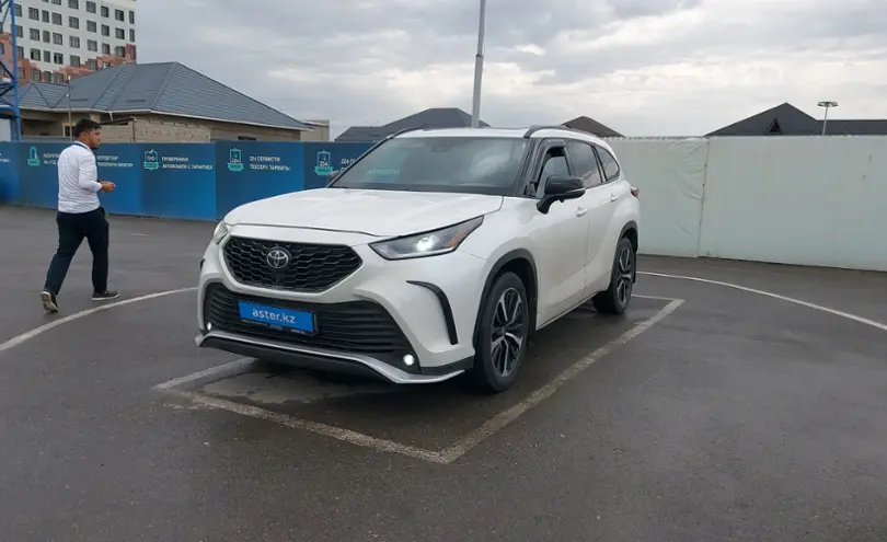 Toyota Highlander 2021 года за 25 000 000 тг. в Шымкент