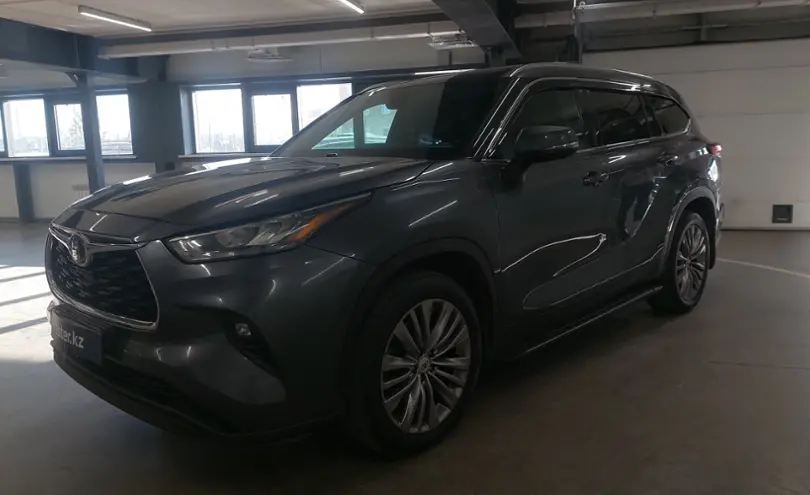 Toyota Highlander 2020 года за 22 500 000 тг. в Астана