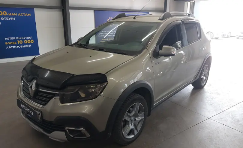 Renault Sandero 2022 года за 7 000 000 тг. в Астана