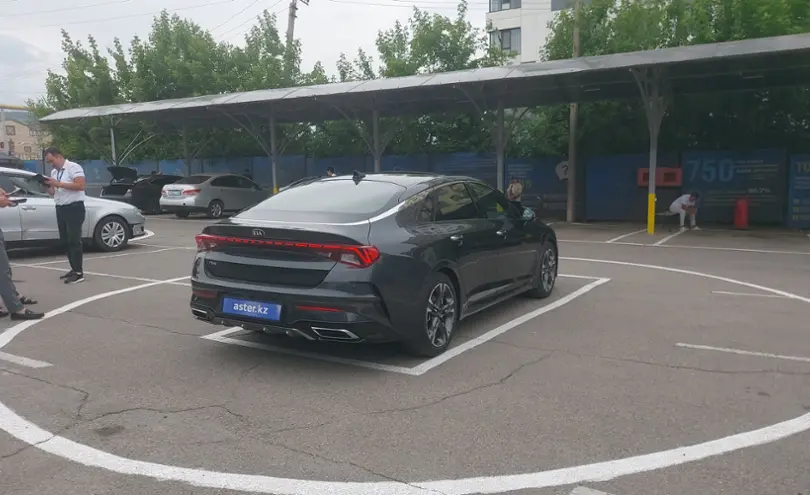 Kia K5 2021 года за 12 000 000 тг. в Алматы фото 3