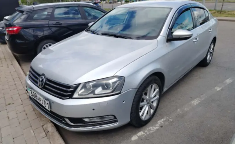 Volkswagen Passat 2011 года за 5 000 000 тг. в Астана