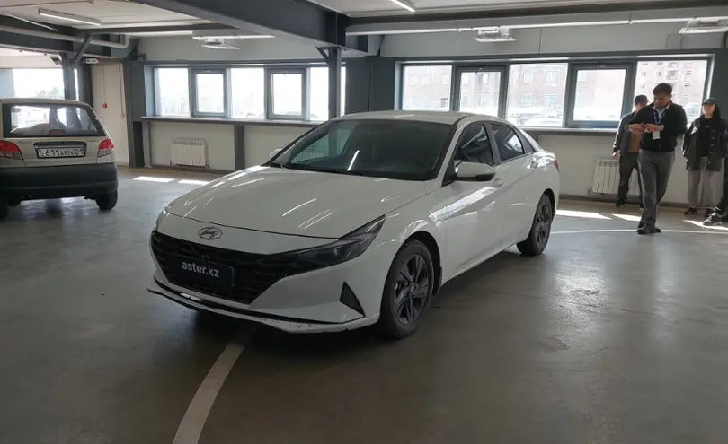 Hyundai Elantra 2023 года за 9 000 000 тг. в Астана