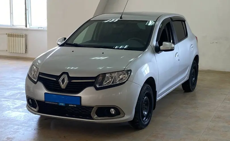 Renault Sandero 2015 года за 3 250 000 тг. в Актобе