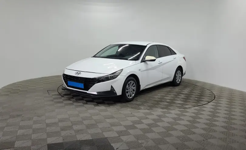Hyundai Elantra 2022 года за 8 240 000 тг. в Алматы