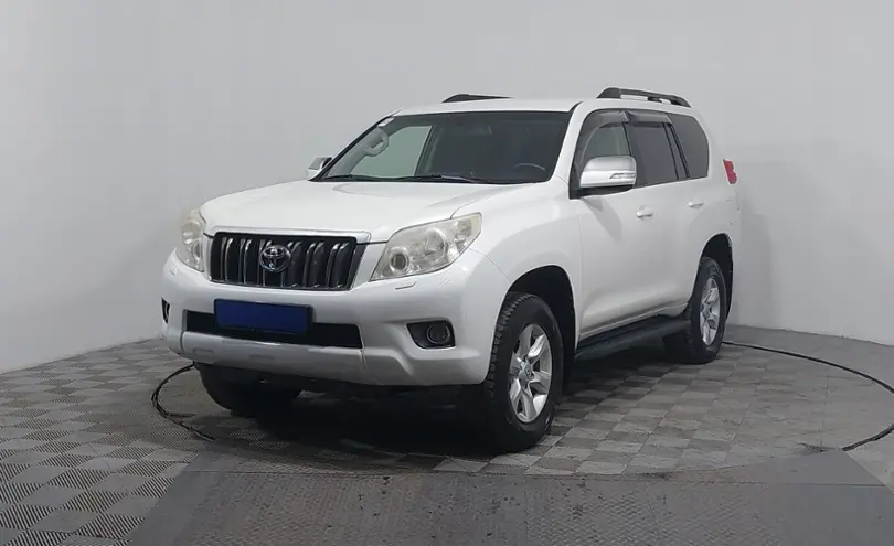 Toyota Land Cruiser Prado 2011 года за 13 990 000 тг. в Астана