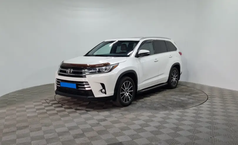 Toyota Highlander 2017 года за 16 290 000 тг. в Алматы