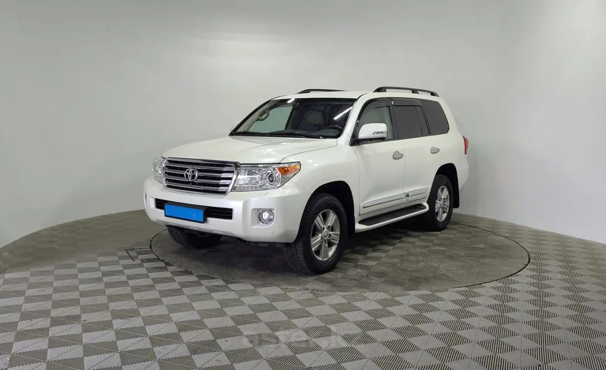 2013 Toyota Land Cruiser