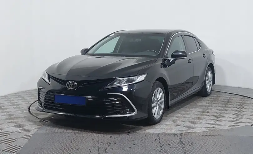 Toyota Camry 2021 года за 12 290 000 тг. в Астана