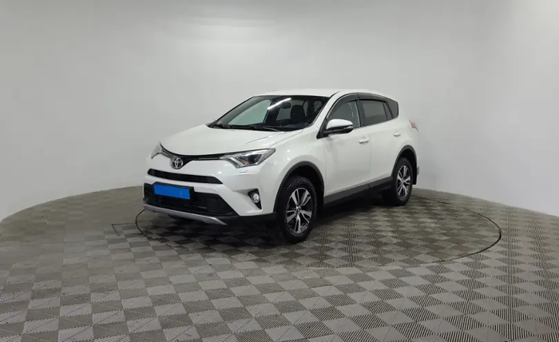 Toyota RAV4 2017 года за 11 240 000 тг. в Алматы
