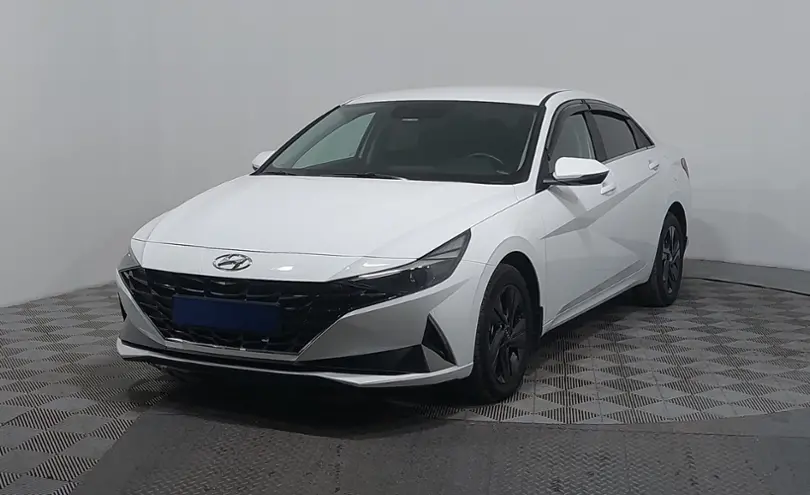 Hyundai Elantra 2021 года за 9 900 000 тг. в Астана