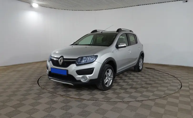Renault Sandero 2015 года за 3 590 000 тг. в Шымкент