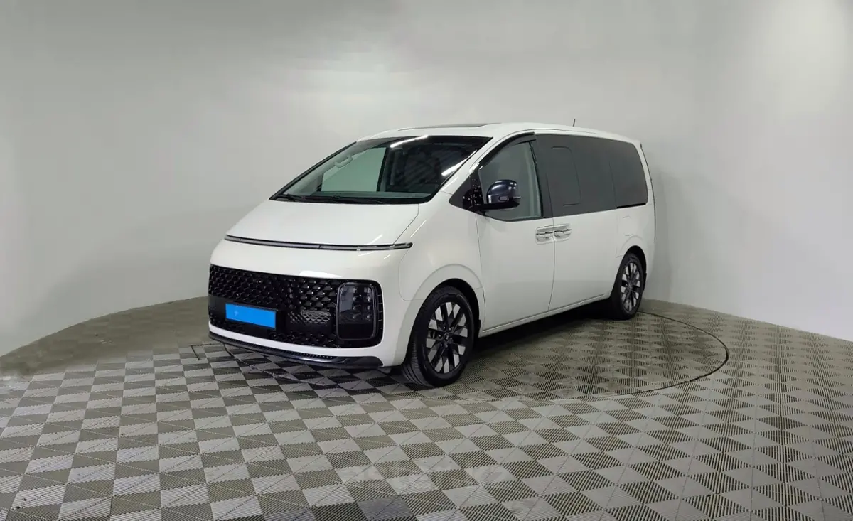 2022 Hyundai Staria