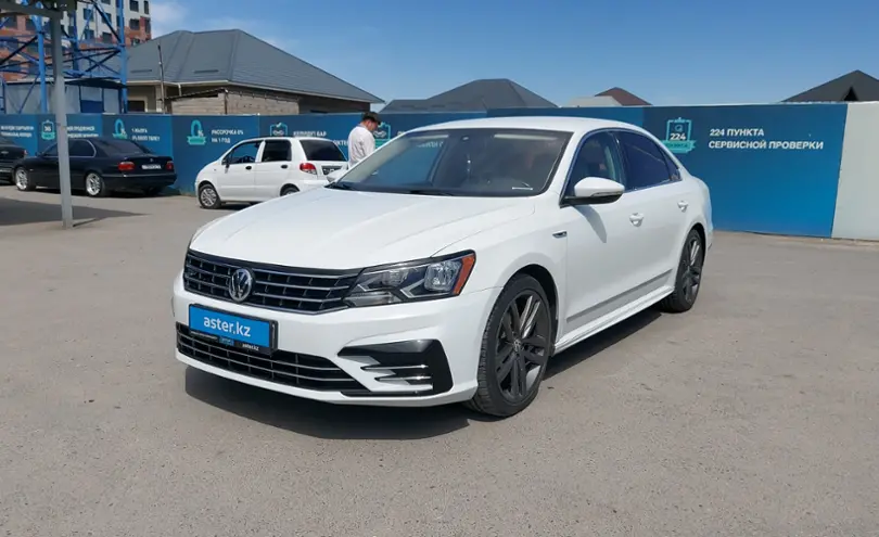 Volkswagen Passat 2017 года за 10 000 000 тг. в Шымкент