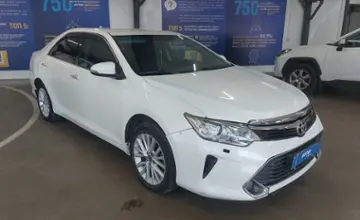 Toyota Camry 2015 года за 10 000 000 тг. в Астана фото 2